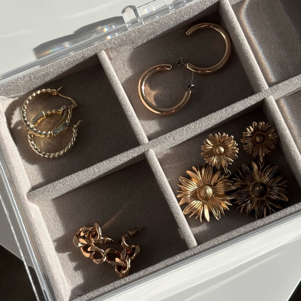 Gold color earrings